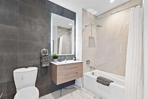 $3,500 | 6025 Boulevard East, Unit 606, West New York, NJ 07093