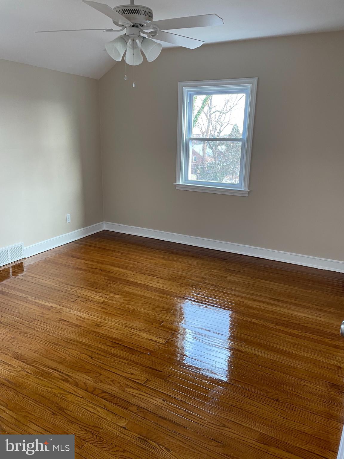 47 Dewey Road Cheltenham, PA 19012 - Photo 15 of 18 Gallery Image 15