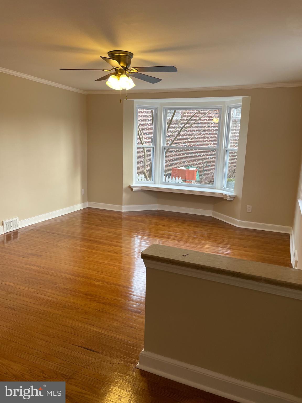 47 Dewey Road Cheltenham, PA 19012 - Photo 3 of 18 Gallery Image 3