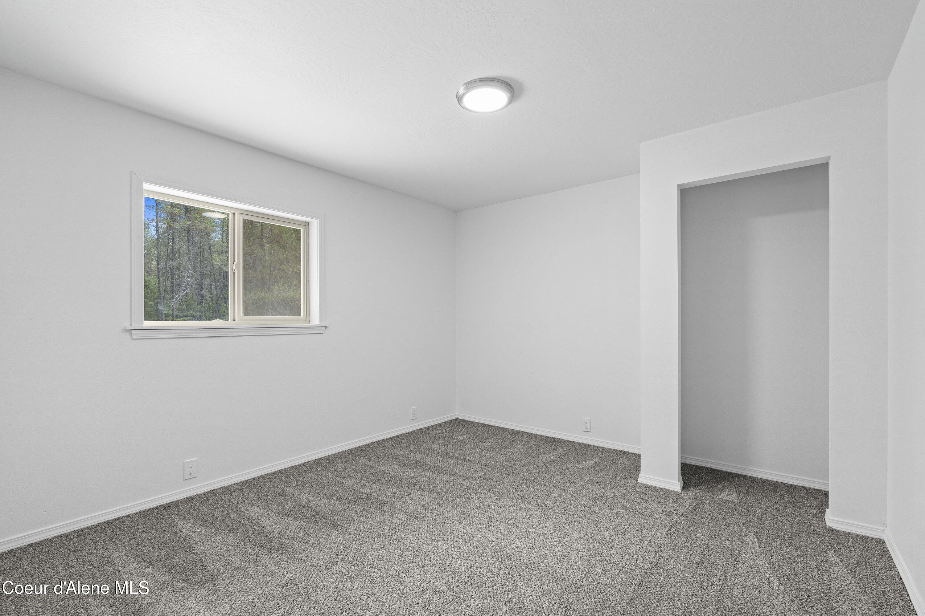 17561 East Perimeter Road Athol, ID 83801 - Photo 21 of 38 Bedroom