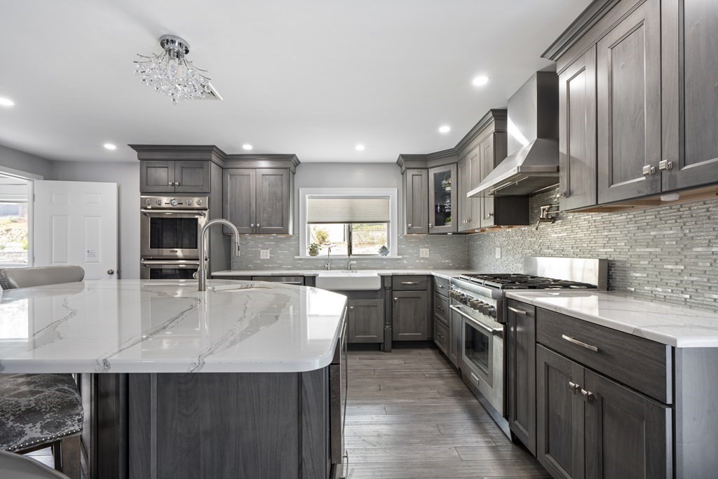 101 Ridge Road Revere, MA 02151 - Photo 3 of 30