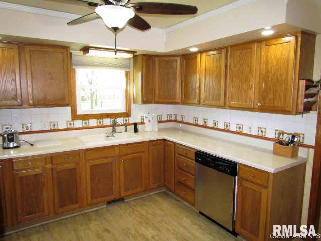 6509 Christine Court Springfield, IL 62712 - Photo 7 of 31
