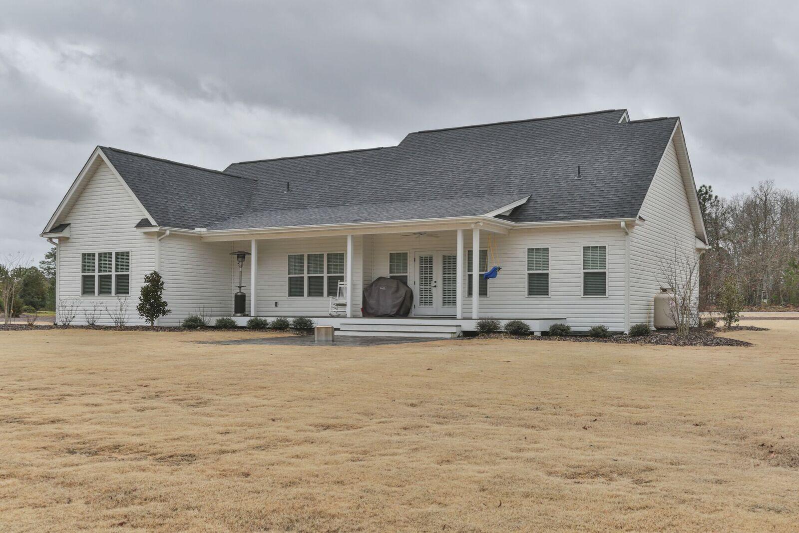 151 Glendale Drive Rockingham, NC 28379 - Photo 9 of 48 1O8A9410_preview.jpeg