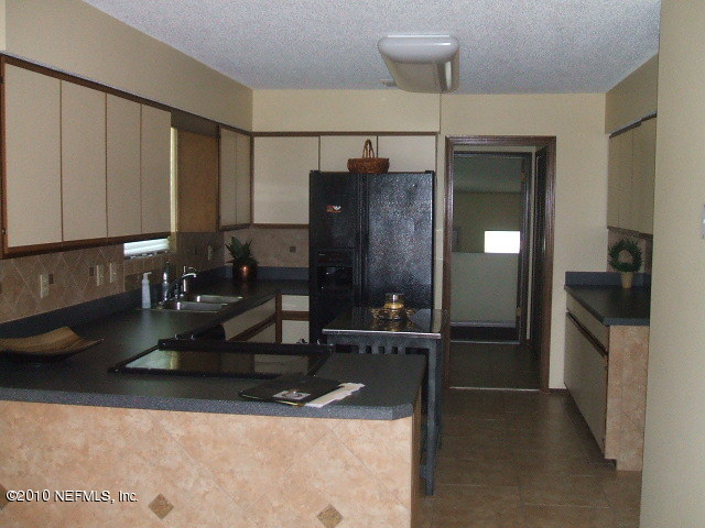 2017 Sandpiper Point Neptune Beach, FL 32266 - Photo 3 of 5 KITCHEN