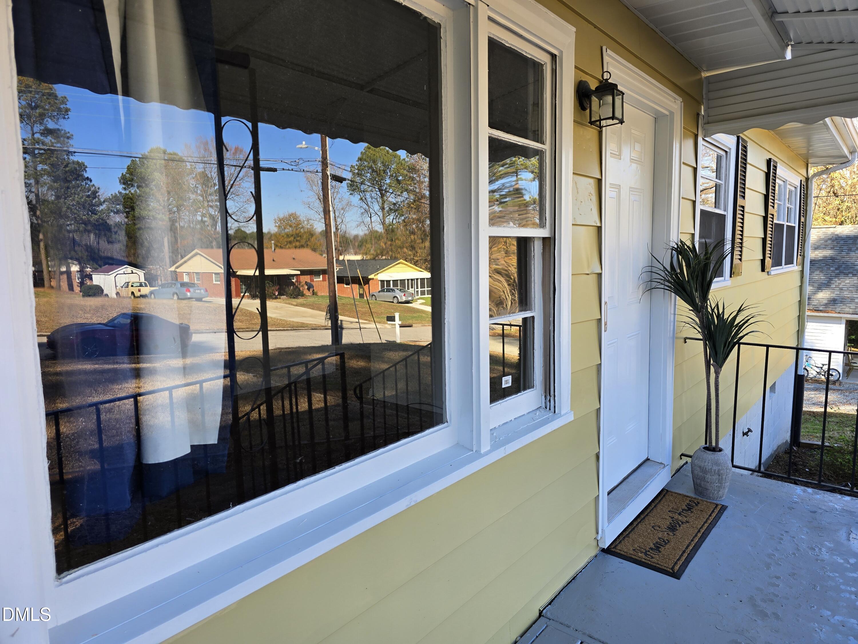 514 Homeland Avenue Durham, NC 27707 - Photo 4 of 14 20251203_114538