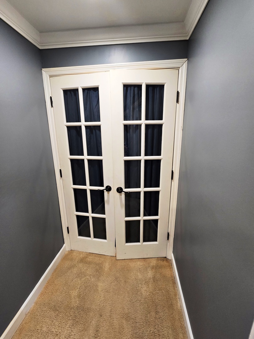 602 North 4th Avenue Chenoa, IL 61726 - Photo 18 of 38 a view of an empty room with a window