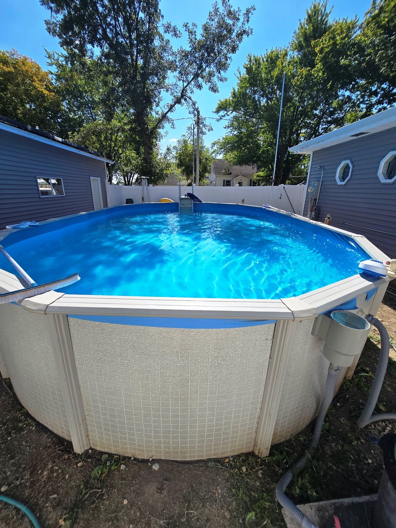 602 North 4th Avenue Chenoa, IL 61726 - Photo 30 of 38 a view of outdoor space and yard