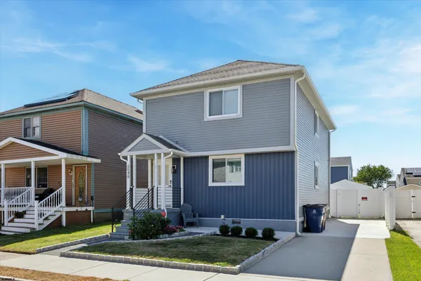 $2,300 | 604 North Victoria Avenue, Unit B, Ventnor City, NJ 08406