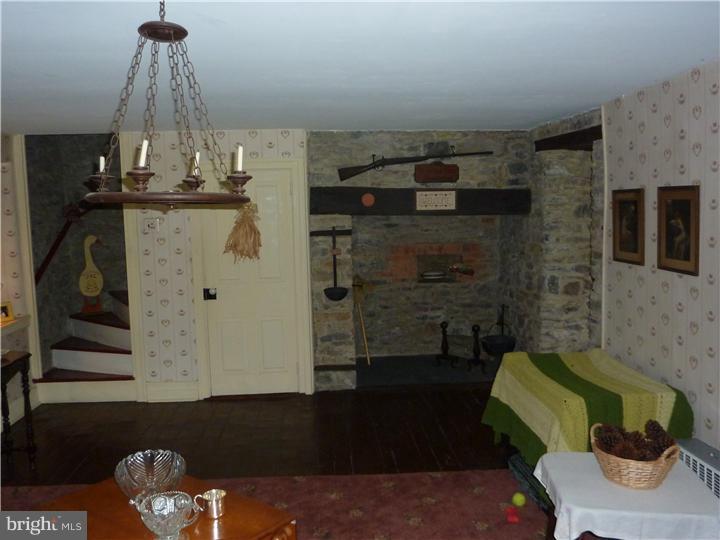 40 South County Line Road Telford, PA 18969 - Photo 16 of 25 Gallery Image 16