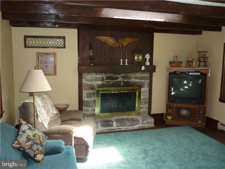 40 South County Line Road Telford, PA 18969 - Photo 17 of 25 Gallery Image 17