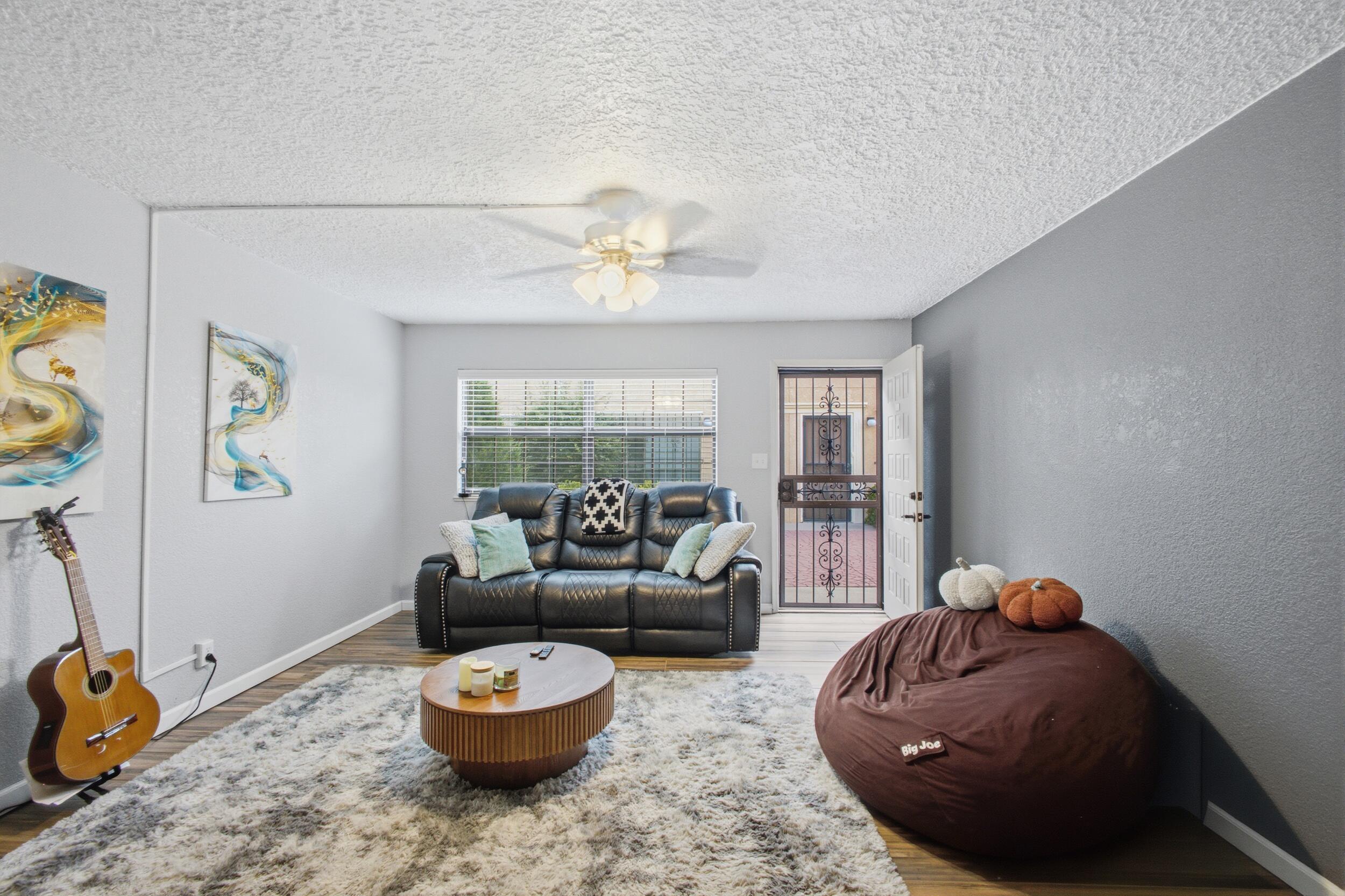 6041 Sequoia Road Northwest, Unit C13 Albuquerque, NM 87120 - Photo 5 of 28 Gallery Image 5