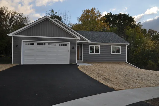 $459,900 | 316 Buena Terrace, Antioch, IL 60002