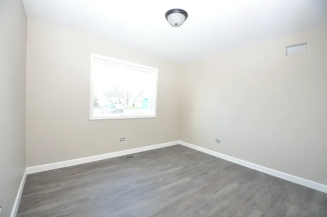 $459,900 | 316 Buena Terrace, Antioch, IL 60002