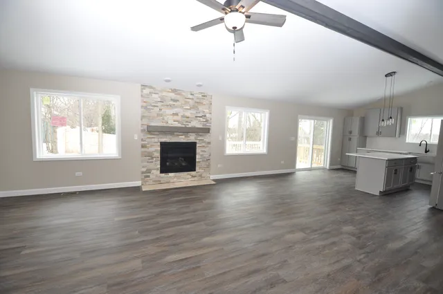 $459,900 | 316 Buena Terrace, Antioch, IL 60002