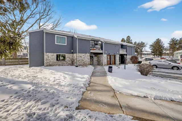 $207,500 | 1501 Whispering Pines Way, Fitchburg, WI 53713