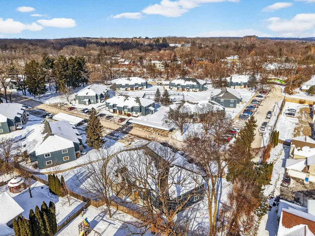 $207,500 | 1501 Whispering Pines Way, Fitchburg, WI 53713