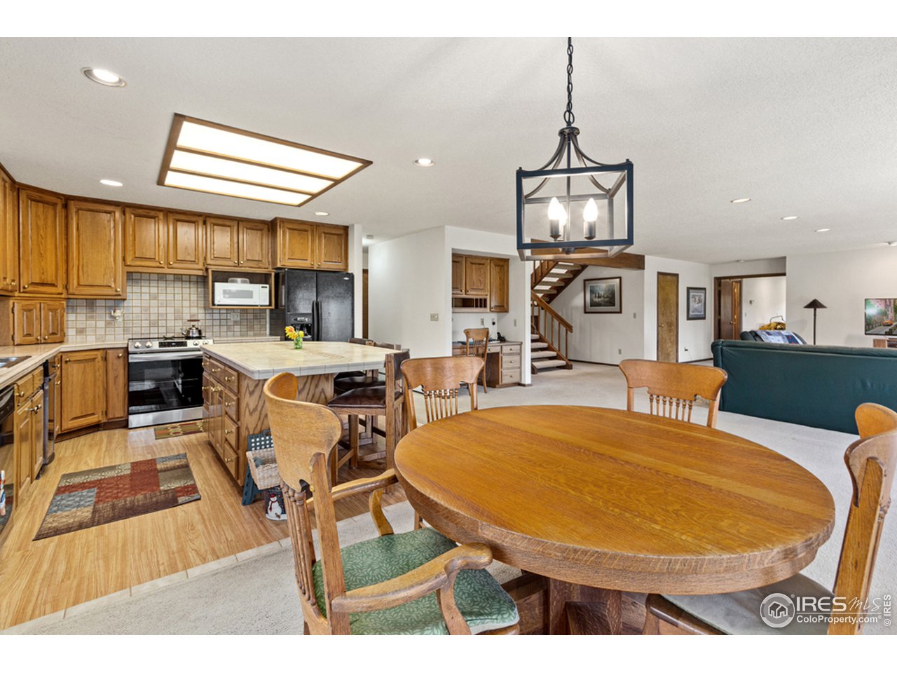 11900 Rist Canyon Road Bellvue, CO 80512 - Photo 10 of 34 a room with dining table and appliances