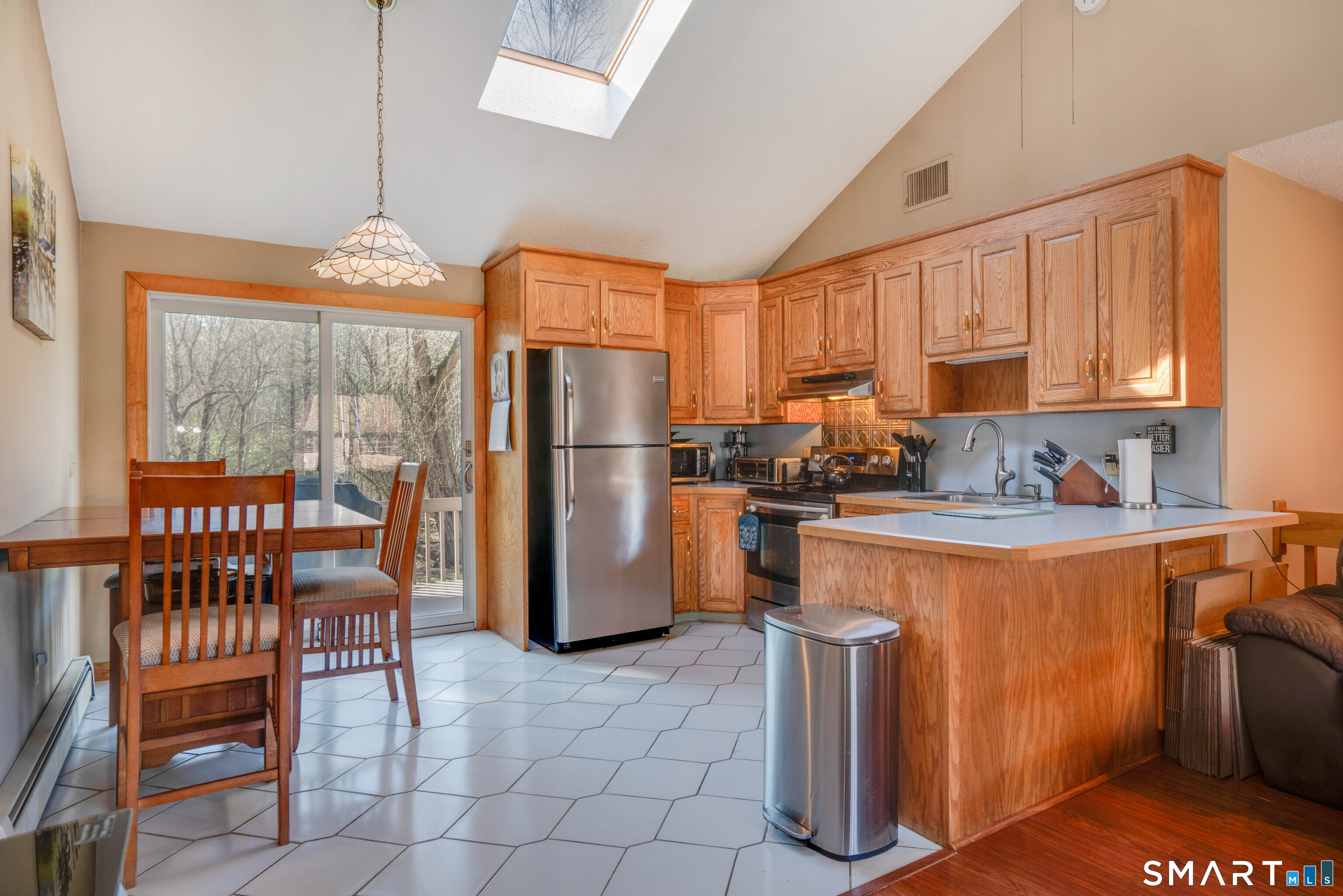 186 Stevens Street Bristol, CT 06010 - Photo 8 of 25