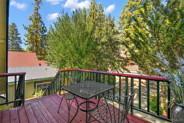 a view of house with a outdoor space