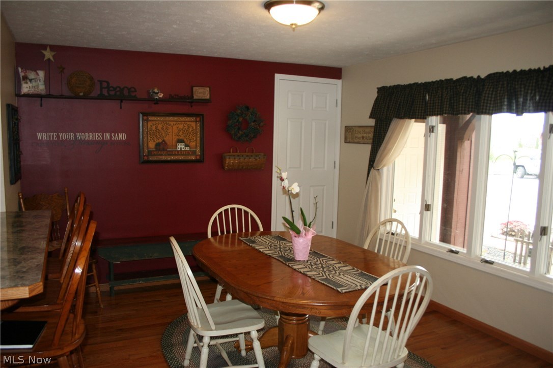 22280 Foster Road Wellington, OH 44090 - Photo 6 of 35 Gallery Image 6