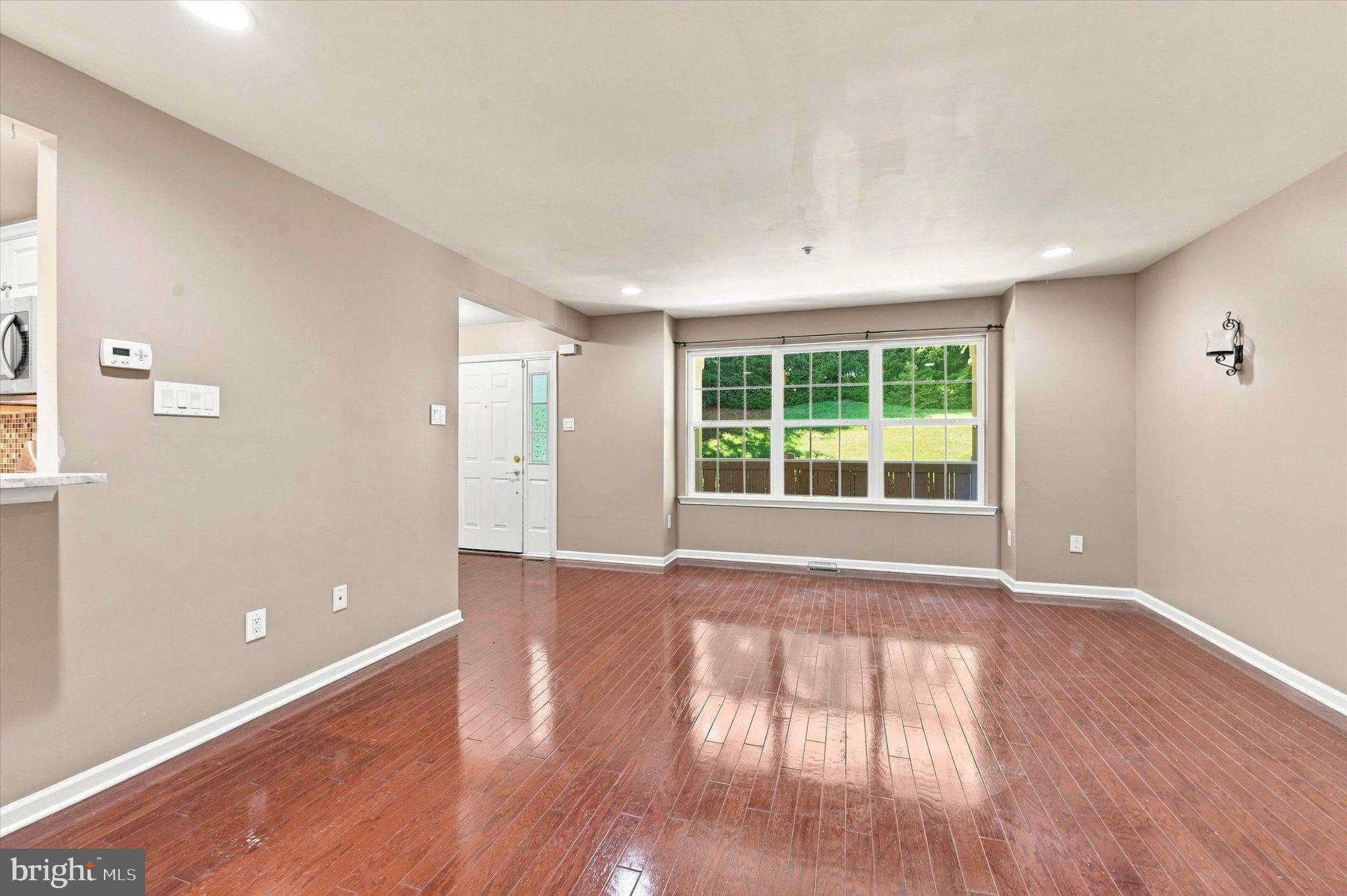 278 Flagstone Road, Unit 3 Chester Springs, PA 19425 - Photo 4 of 22 Bright and spacious living room