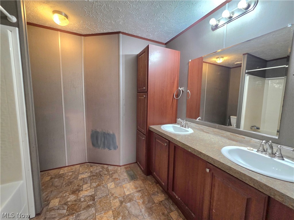 44 Scarce Fat Road Mineral Wells, WV 26150 - Photo 13 of 22 View of Bathroom