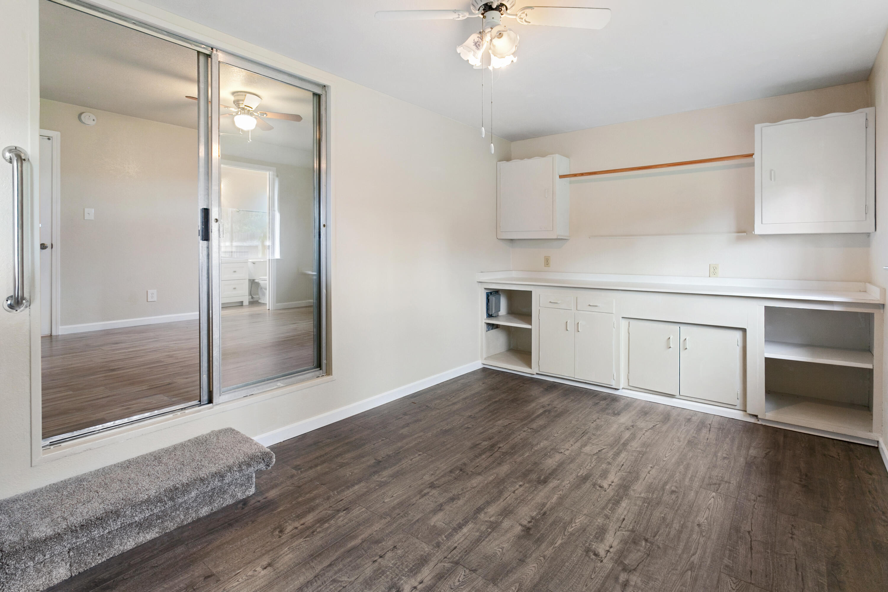 2082 Elmira Drive Redding, CA 96001 - Photo 19 of 21 IMG_4012