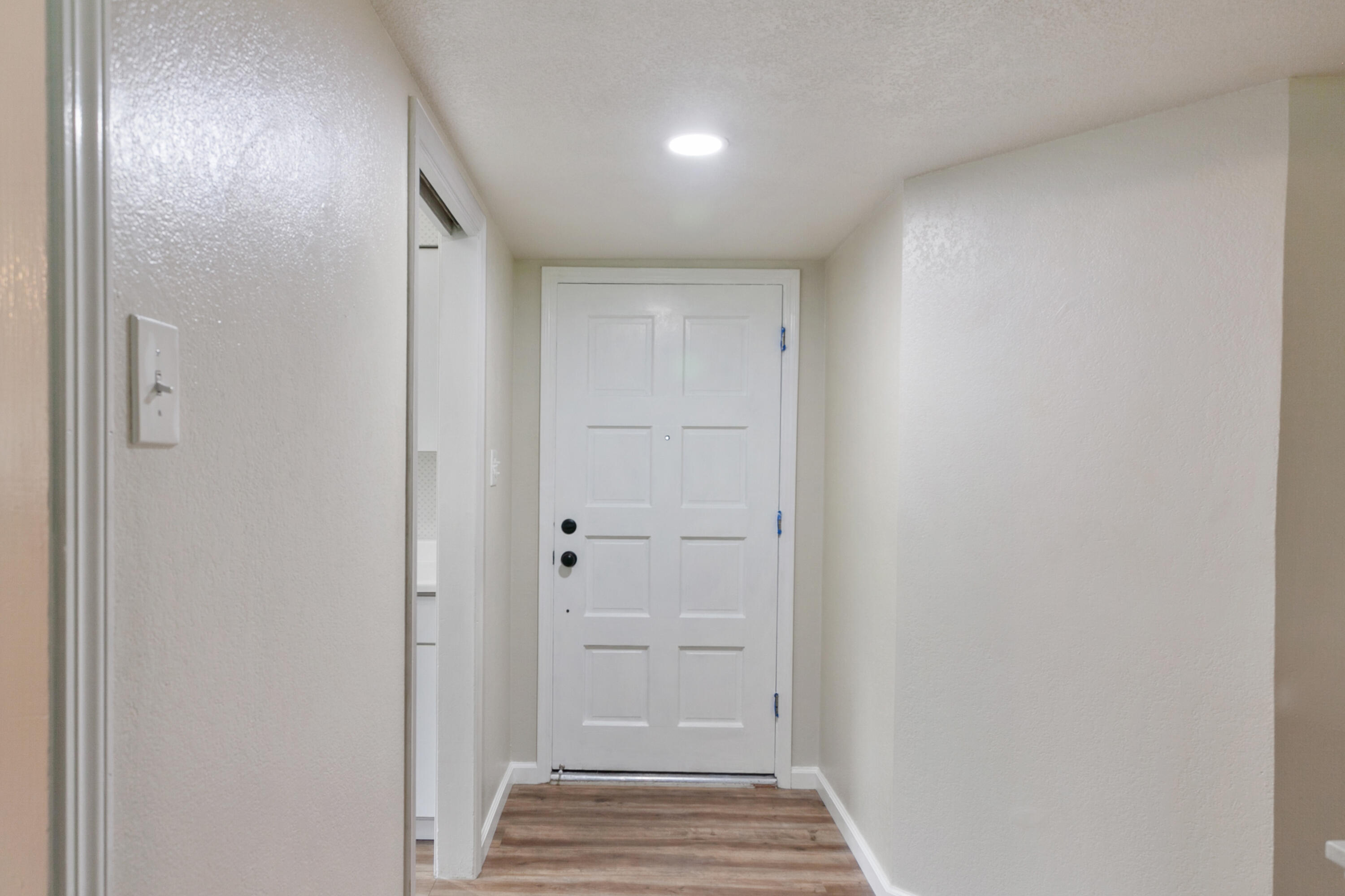 2082 Elmira Drive Redding, CA 96001 - Photo 4 of 21 IMG_3931a