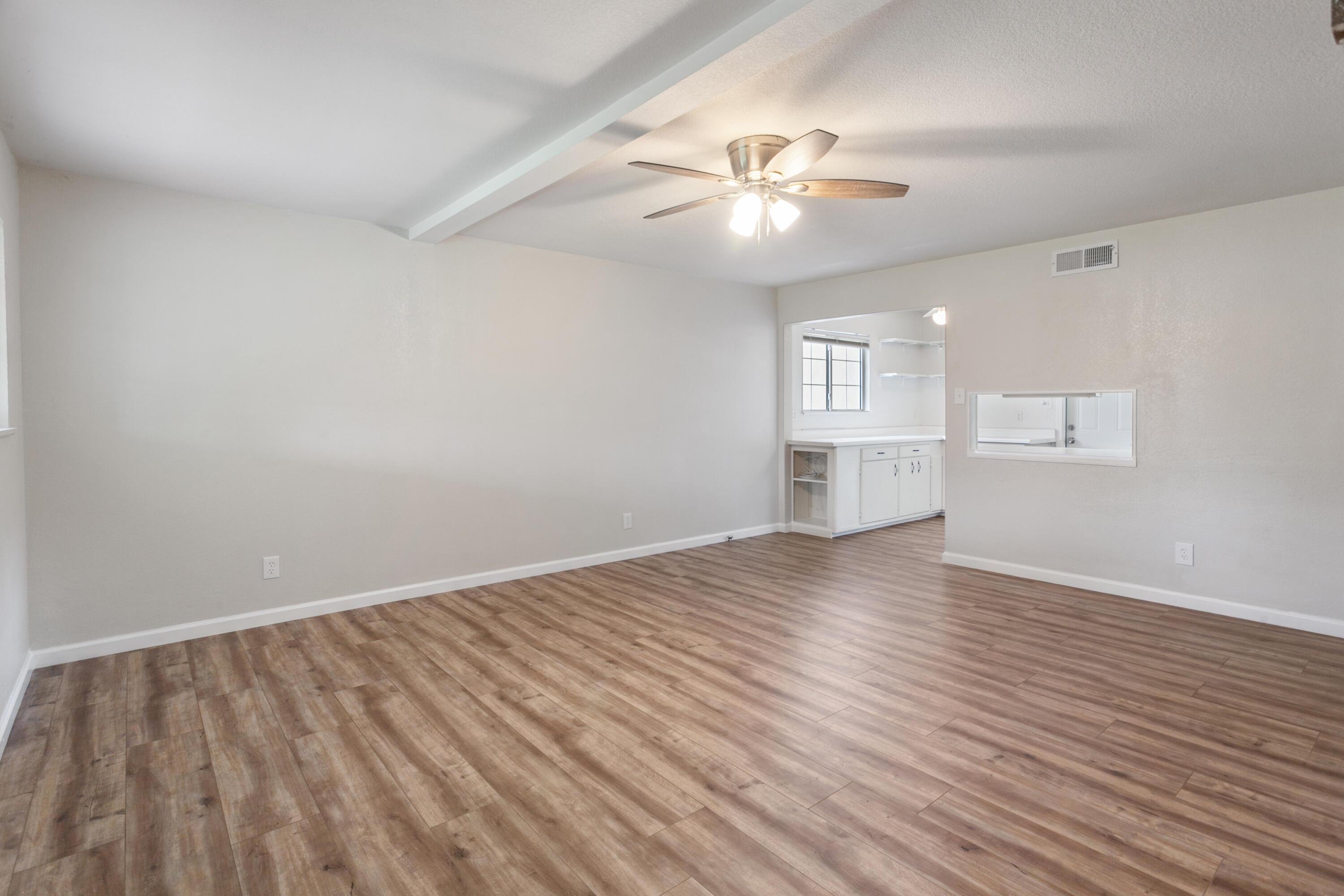 2082 Elmira Drive Redding, CA 96001 - Photo 8 of 21 IMG_3952