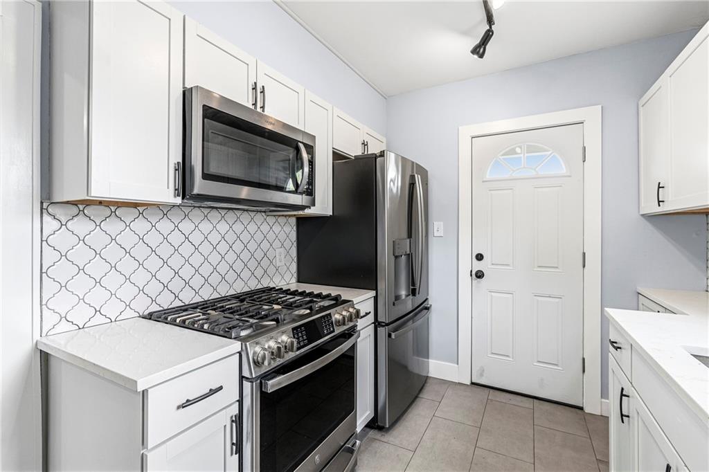 8250 Aber Road Verona, PA 15147 - Photo 9 of 30 Gallery Image 9
