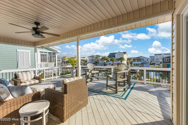 $975,000 | 128 Salisbury Street, Holden Beach, NC 28462