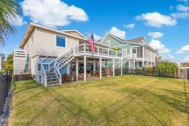 $975,000 | 128 Salisbury Street, Holden Beach, NC 28462