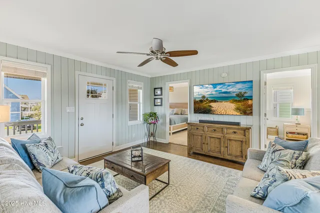 $975,000 | 128 Salisbury Street, Holden Beach, NC 28462