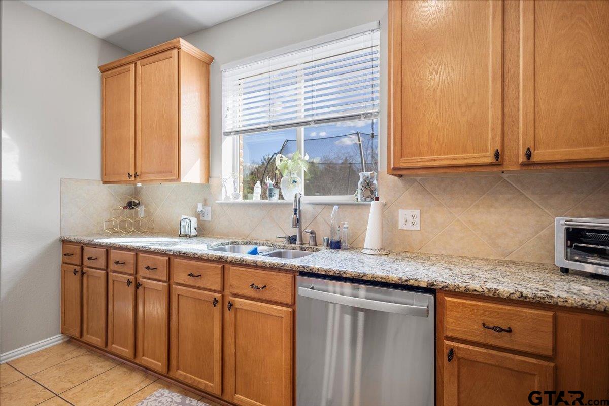 401 Boxwood Trail Forney, TX 75126 - Photo 12 of 45