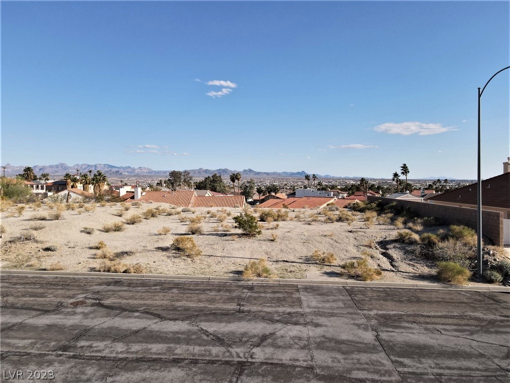 2195 Bayview Loop Drive Laughlin, NV 89029 - Photo 2 of 15