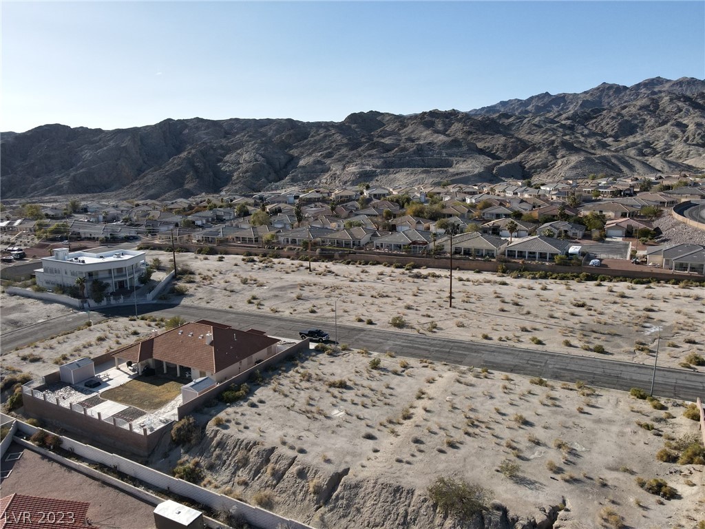 2195 Bayview Loop Drive Laughlin, NV 89029 - Photo 9 of 15