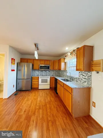 $3,200 | 43750 Tolamac Drive, Ashburn, VA 20147