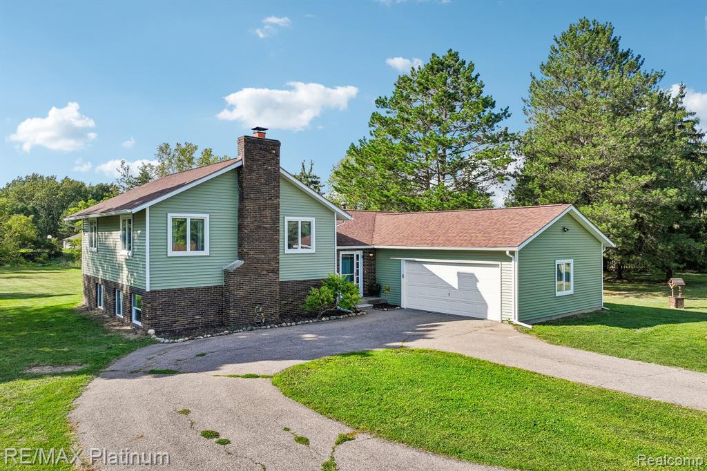 12126 Linden Road Linden, MI 48451 - Photo 26 of 38 Gallery Image 26