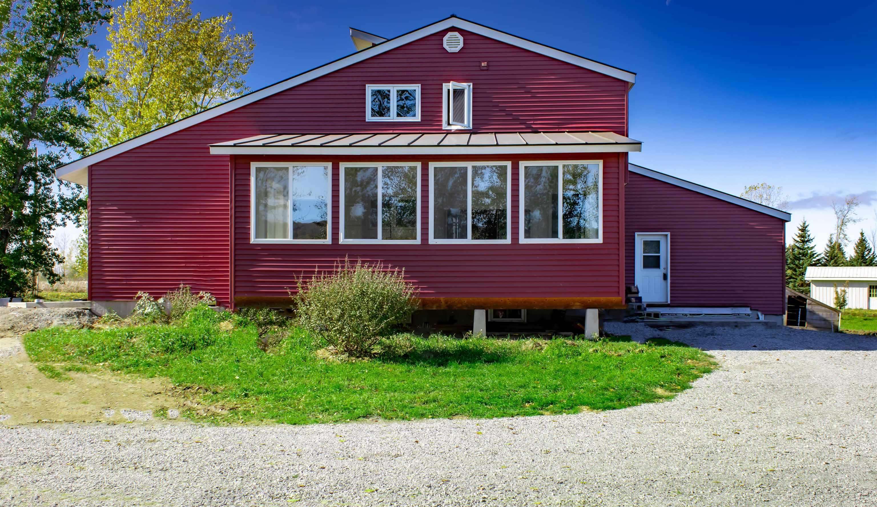 120 Sholan Road St. Albans, VT 05478 - Photo 2 of 17