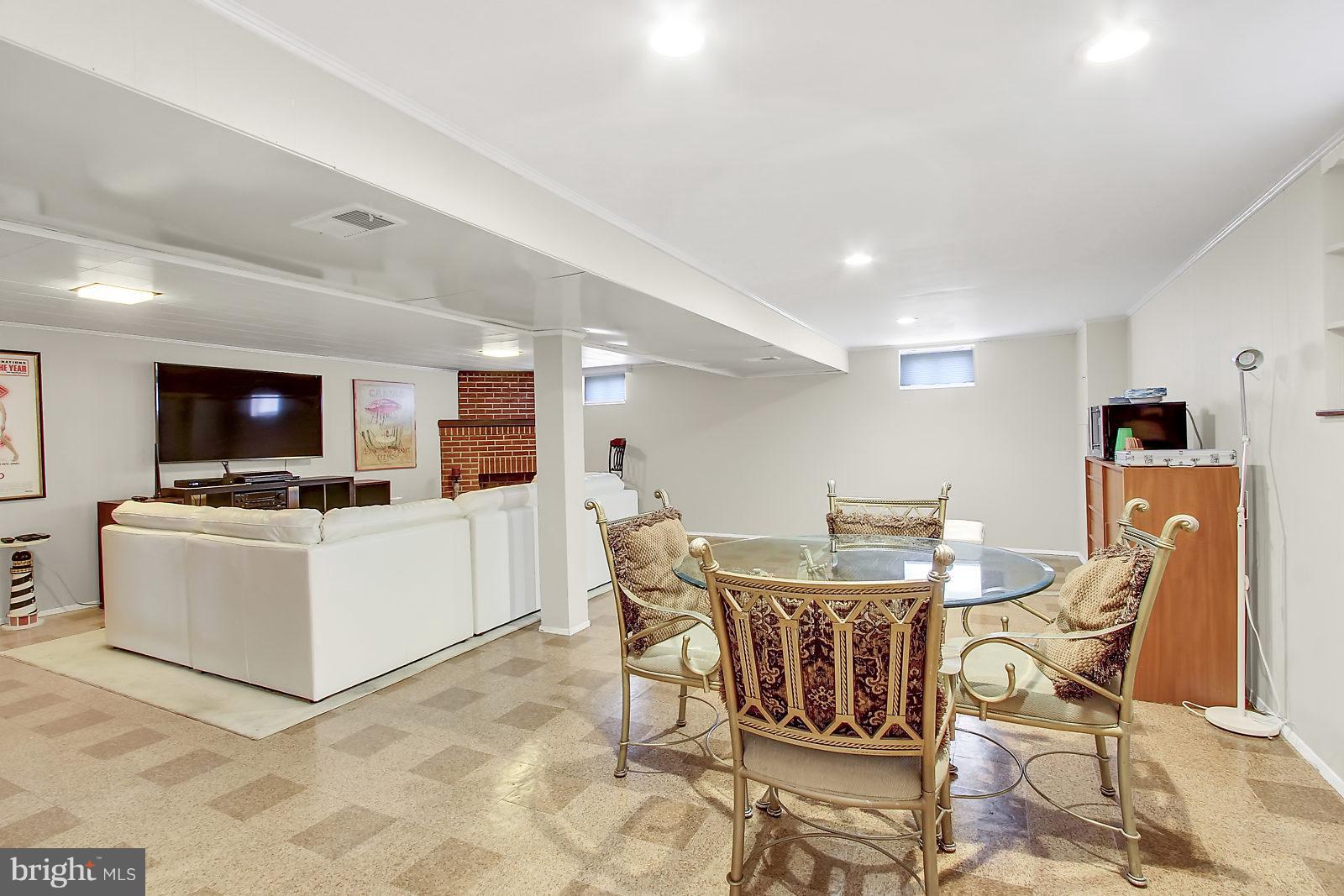2436 Lakewood Road Baltimore, MD 21234 - Photo 22 of 31 ...secondary dining area...