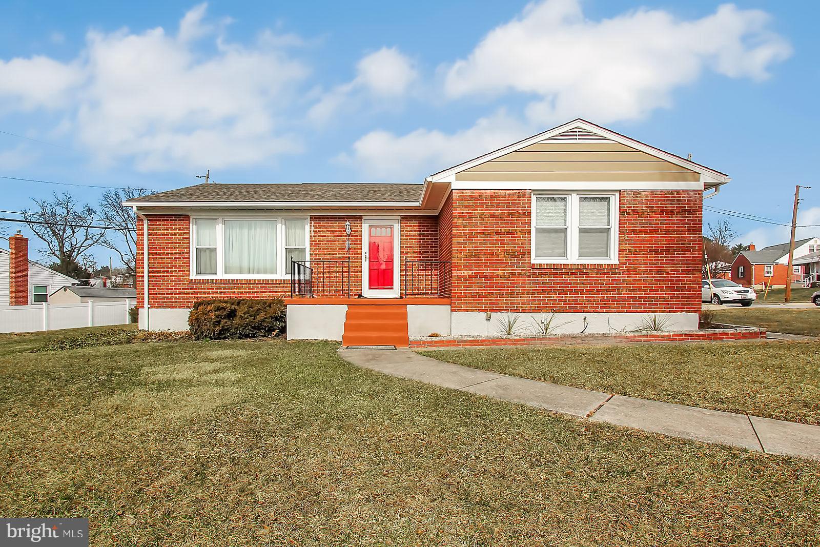 2436 Lakewood Road Baltimore, MD 21234 - Photo 7 of 31 Welcome home! Truly move in ready!