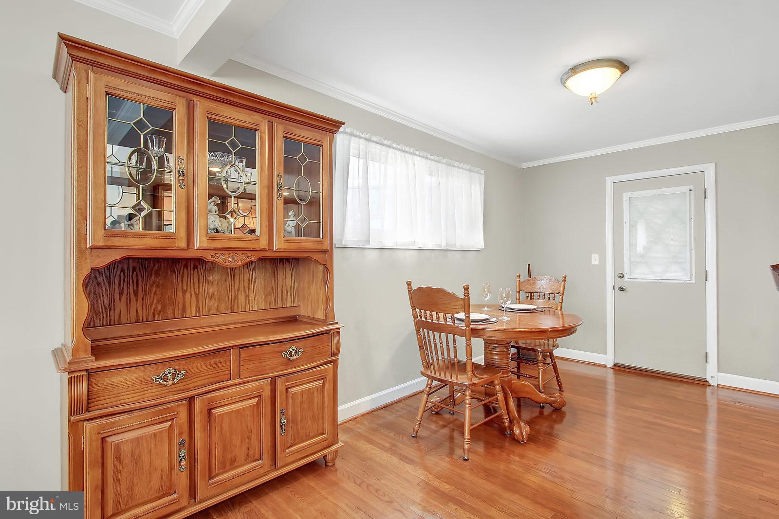 2436 Lakewood Road Baltimore, MD 21234 - Photo 10 of 31 Dining room open to living room and kitchen!