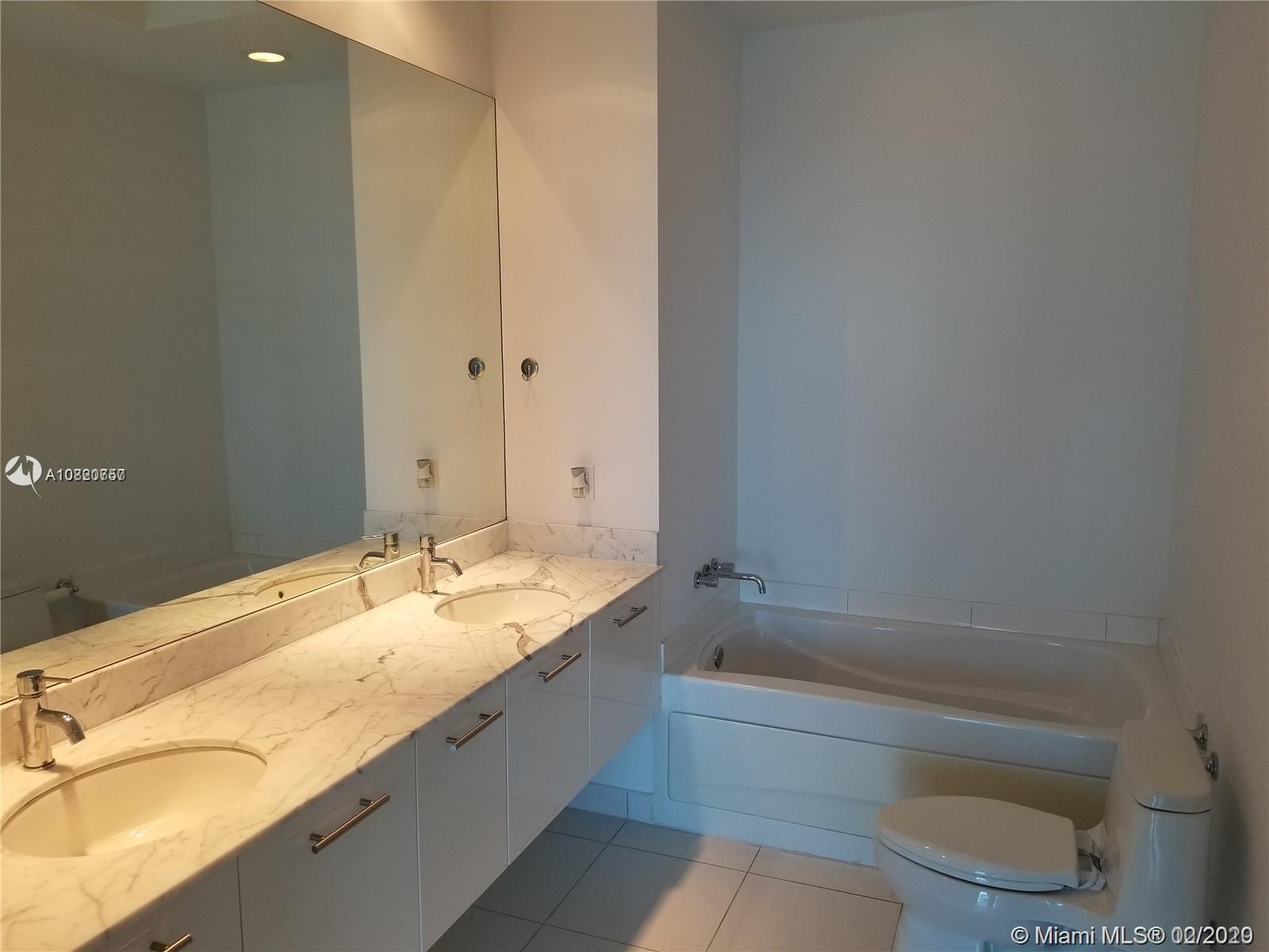 55 Southeast 6th Street, Unit 4100 Miami, FL 33131 - Photo 13 of 34
