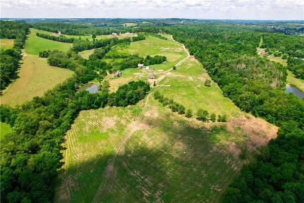 $855,000 | 312 Vance Drive, Burgettstown, PA 15021