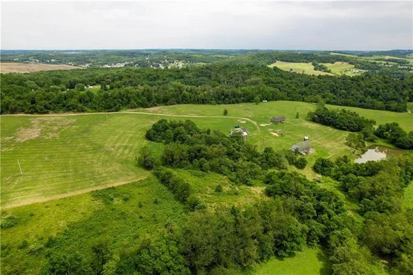 $855,000 | 312 Vance Drive, Burgettstown, PA 15021