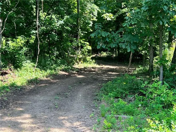 $855,000 | 312 Vance Drive, Burgettstown, PA 15021