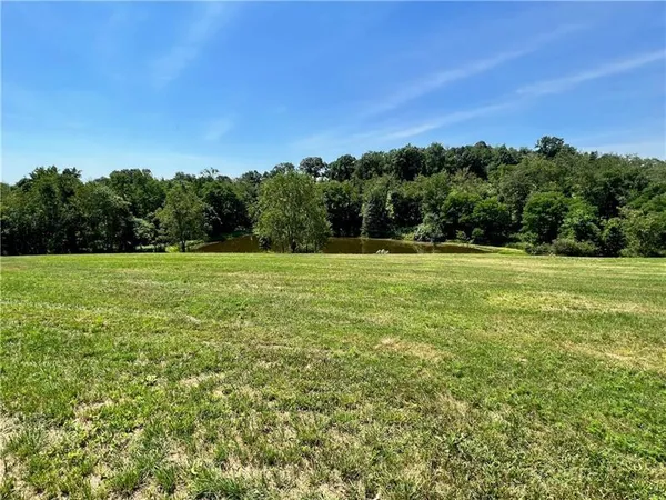 $855,000 | 312 Vance Drive, Burgettstown, PA 15021