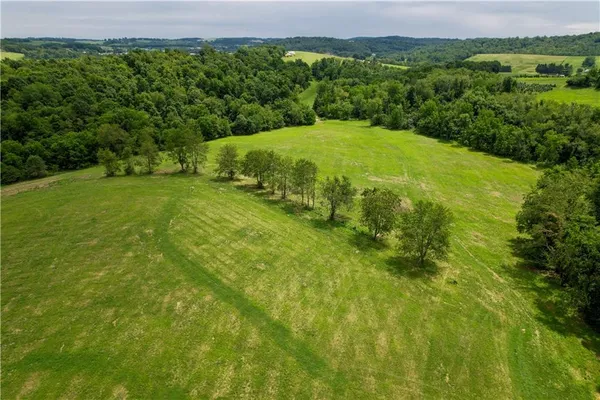 $855,000 | 312 Vance Drive, Burgettstown, PA 15021