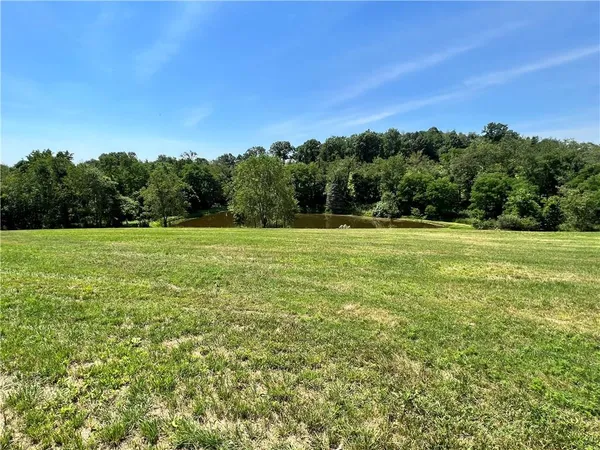 $855,000 | 312 Vance Drive, Burgettstown, PA 15021