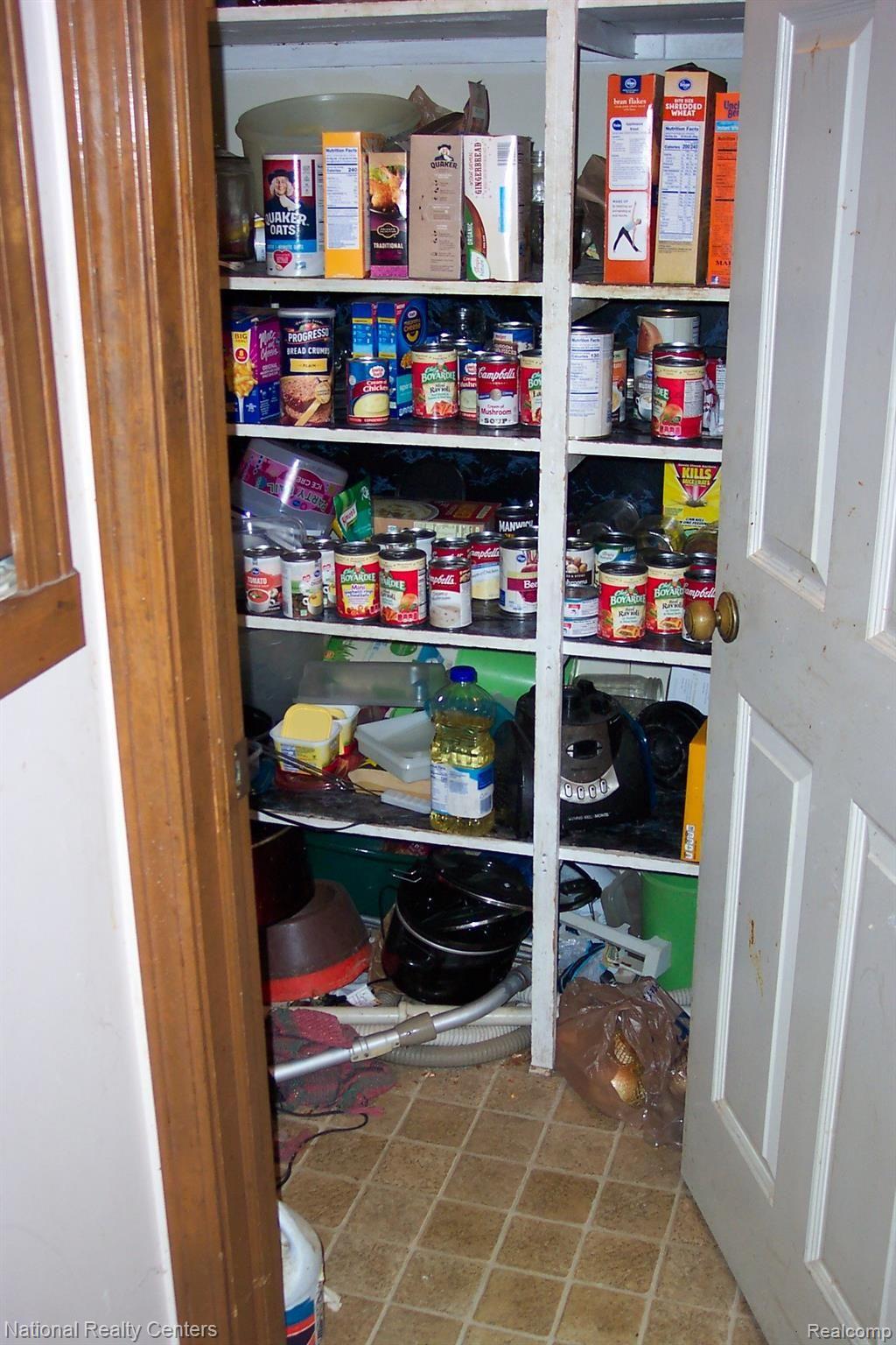 8450 Knox Road Clarkston, MI 48348 - Photo 65 of 85 Pantry 1.JPG